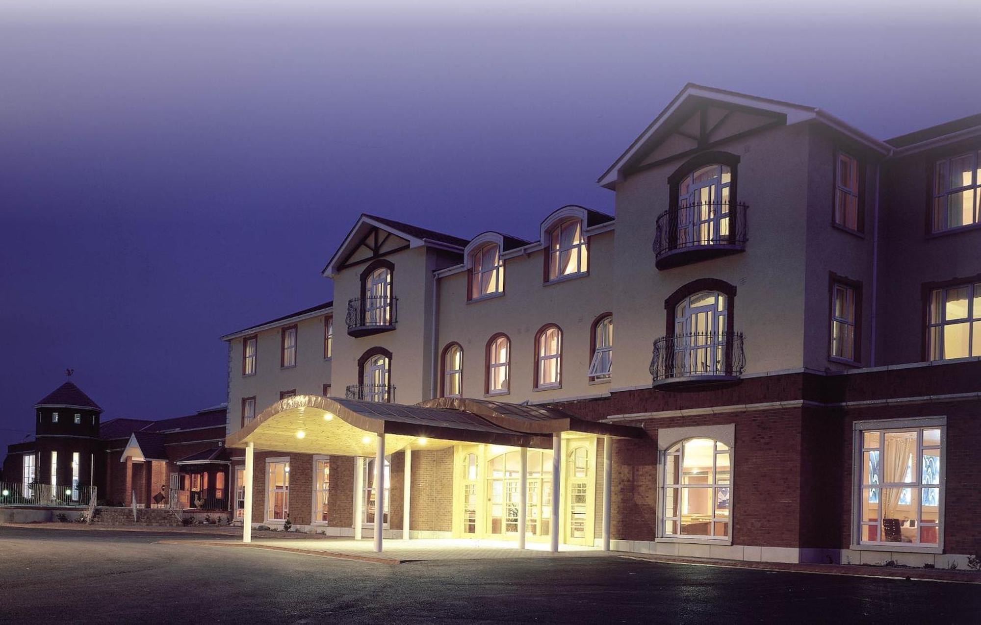 Woodlands Hotel & Leisure Centre Waterford Exterior photo